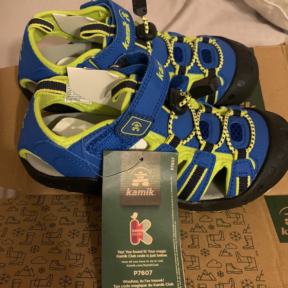 Kamik shoes boys crab blue lemon size 13 us/ 31 eu NIB
